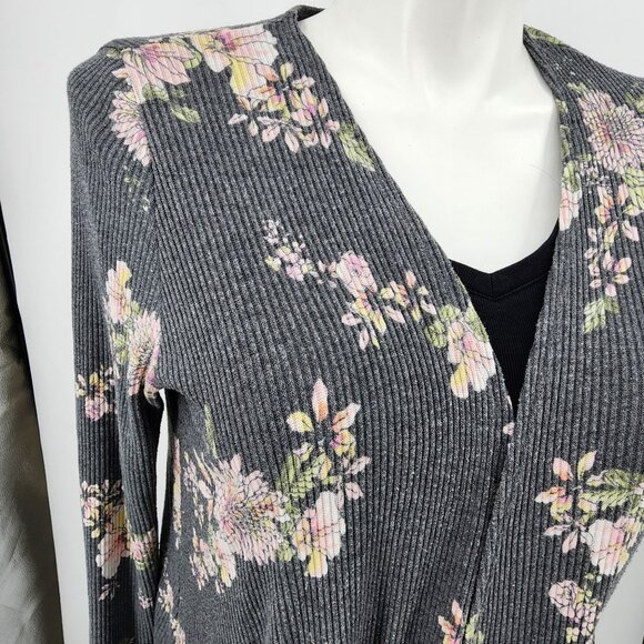 LuLaRoe Womens M Sarah Duster Cardigan Rose Floral V Neck Long Sweater Pockets - Picture 2 of 10